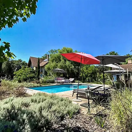 Superbe Maison Avec Piscine 펜션